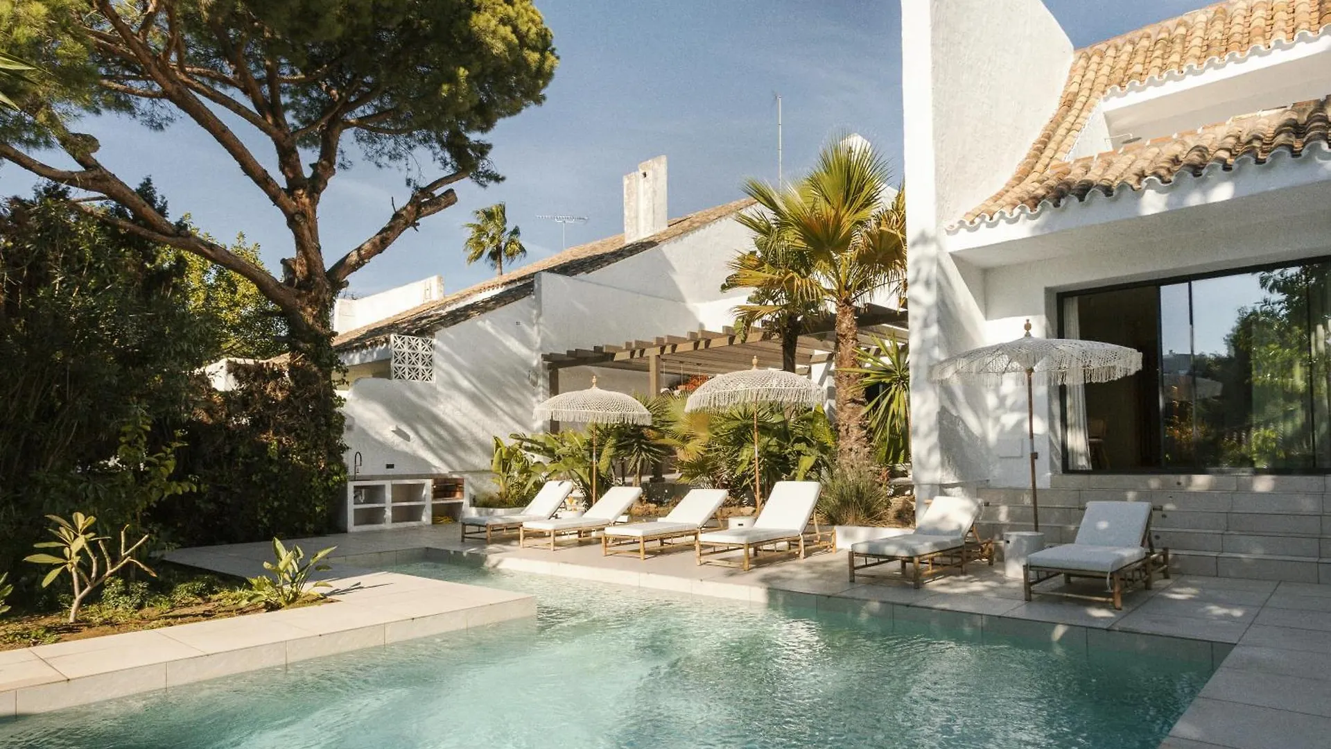 מארבלה Anfitrion Villas & Suites