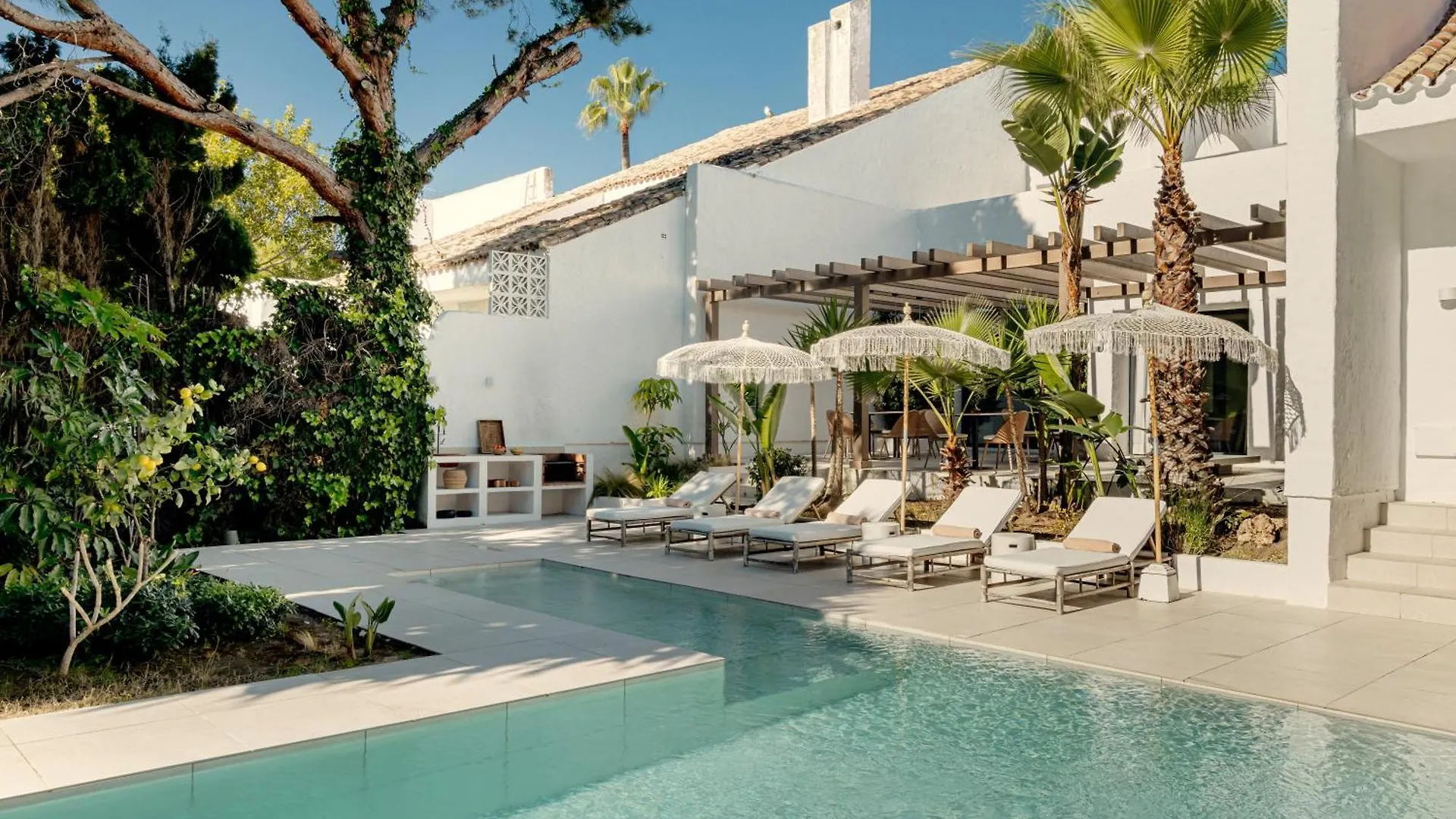 מארבלה Anfitrion Villas & Suites