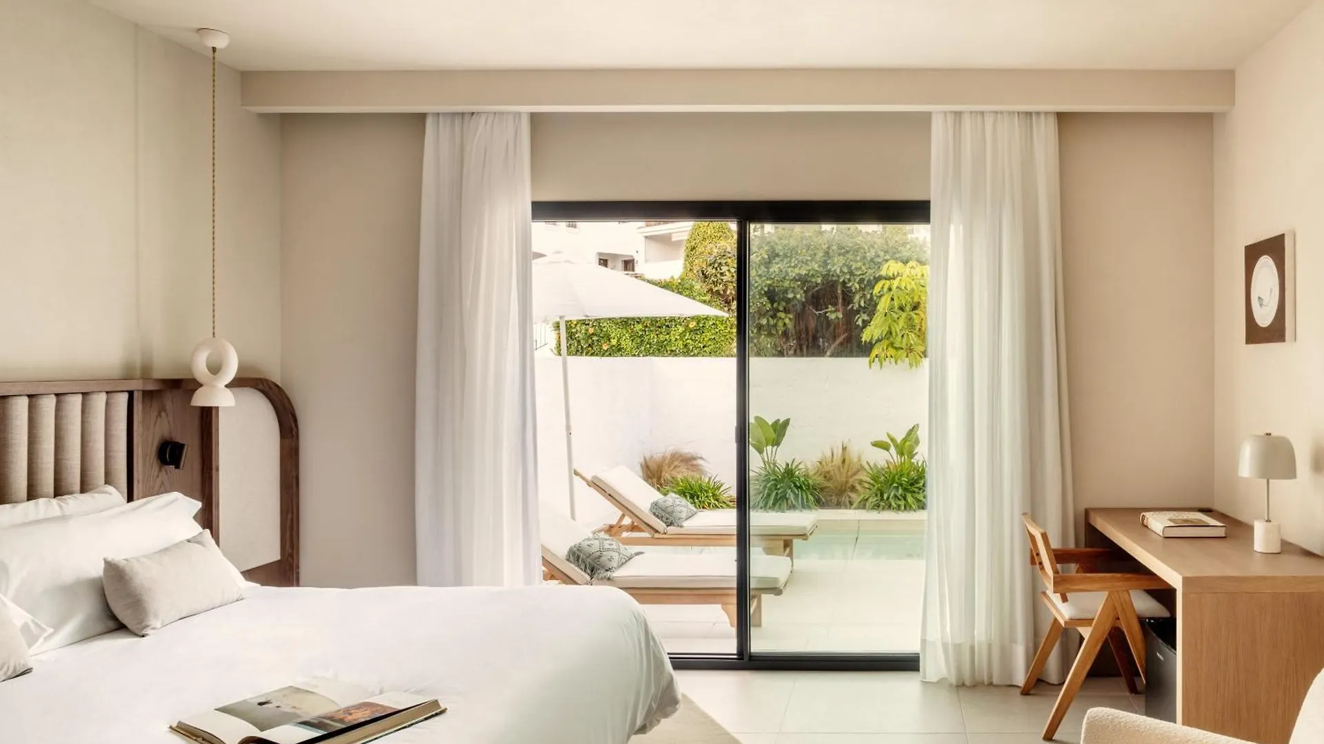מארבלה Anfitrion Villas & Suites
